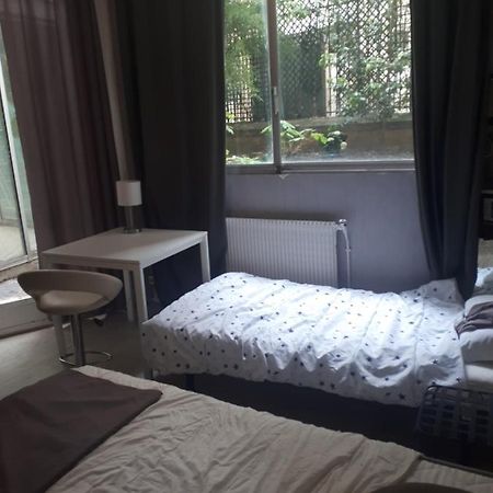 شقة باريس  في Sudio With Private Garden&2 Beds On La Muette المظهر الخارجي الصورة